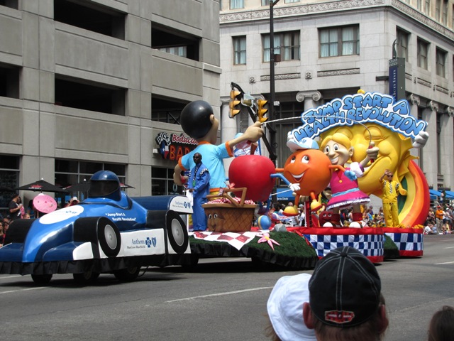 500paradefloat5.JPG